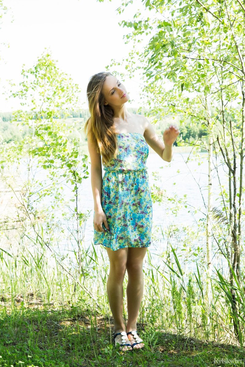 Лариса, 24
